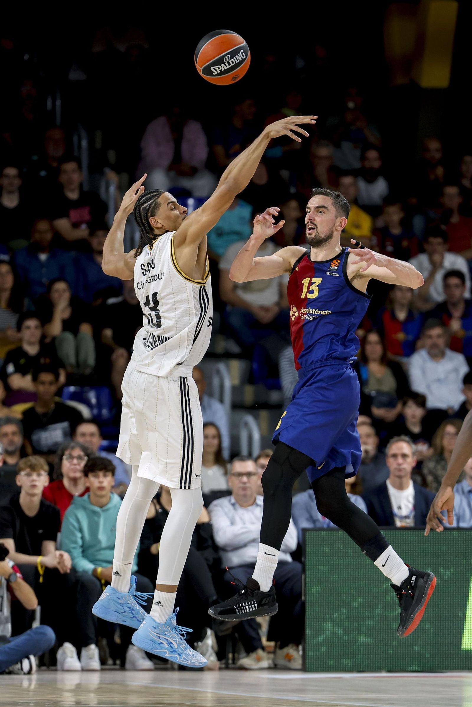 El Barça mastica plomo pero gana antes de jugar ante el Unicaja