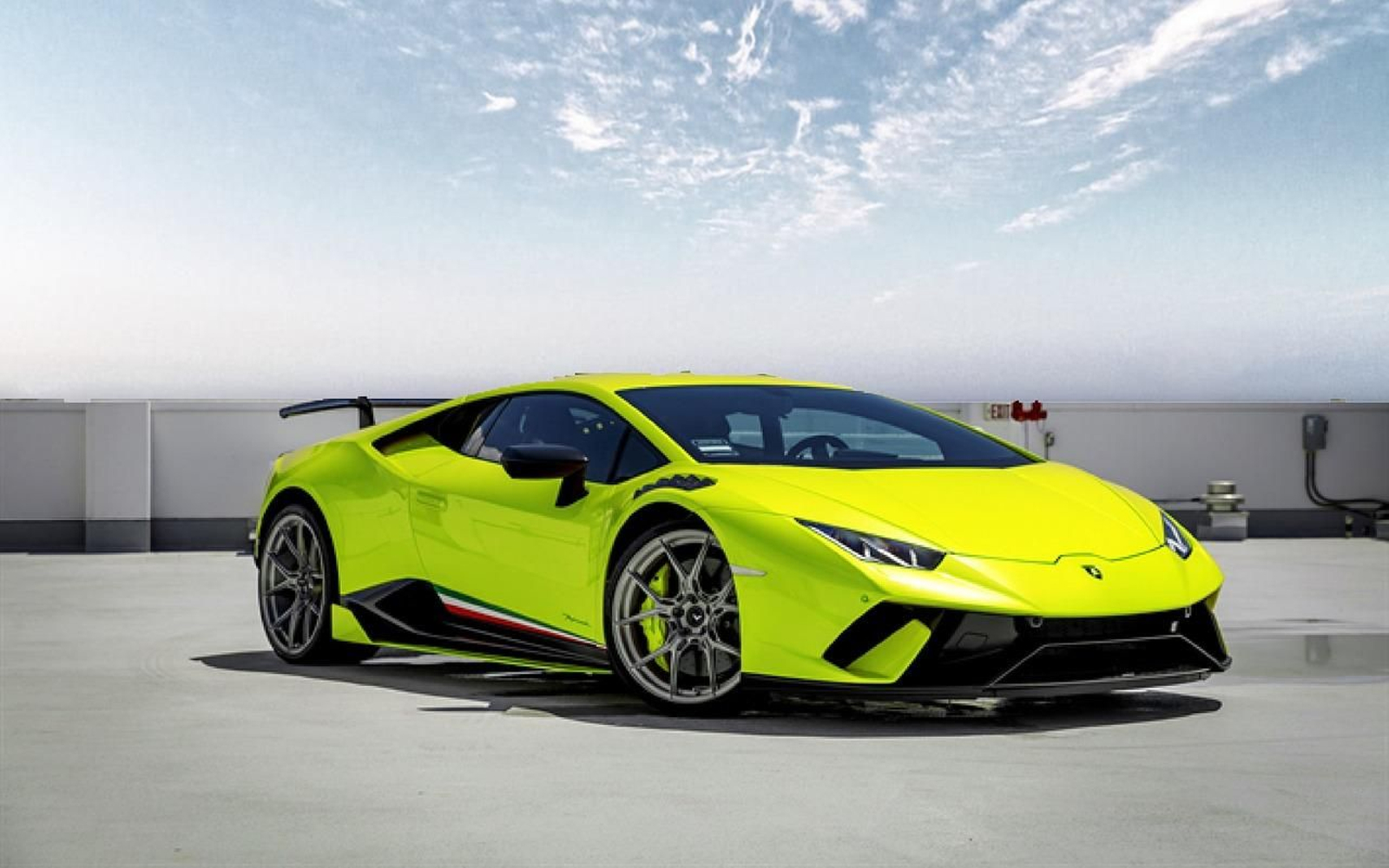 Cuánto cuesta un Lamborgini y por qué es una buena opción que se vendan muchos