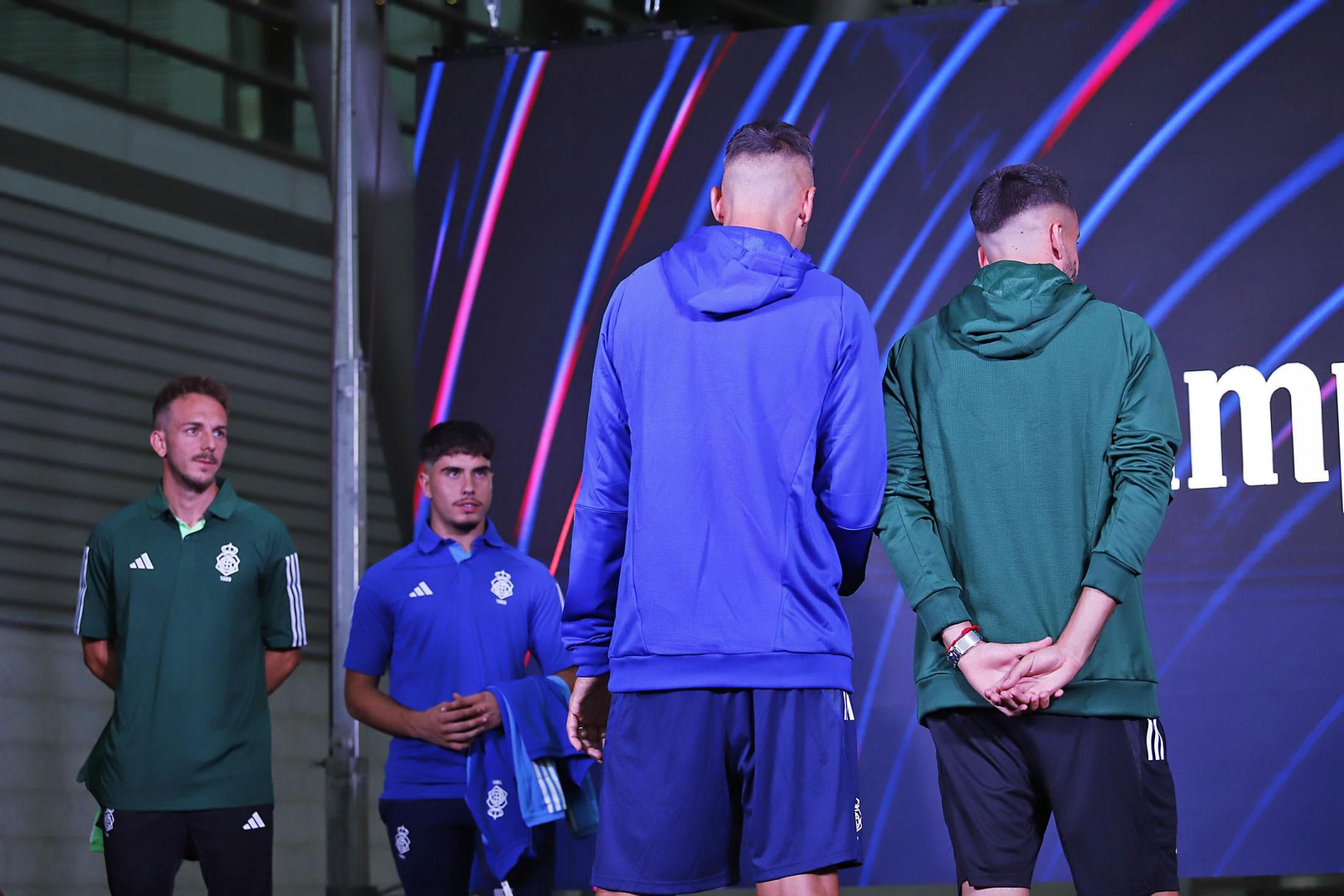 Imágenes de las nuevas equipaciones del Recreativo de Huelva para la temporada 2023/24