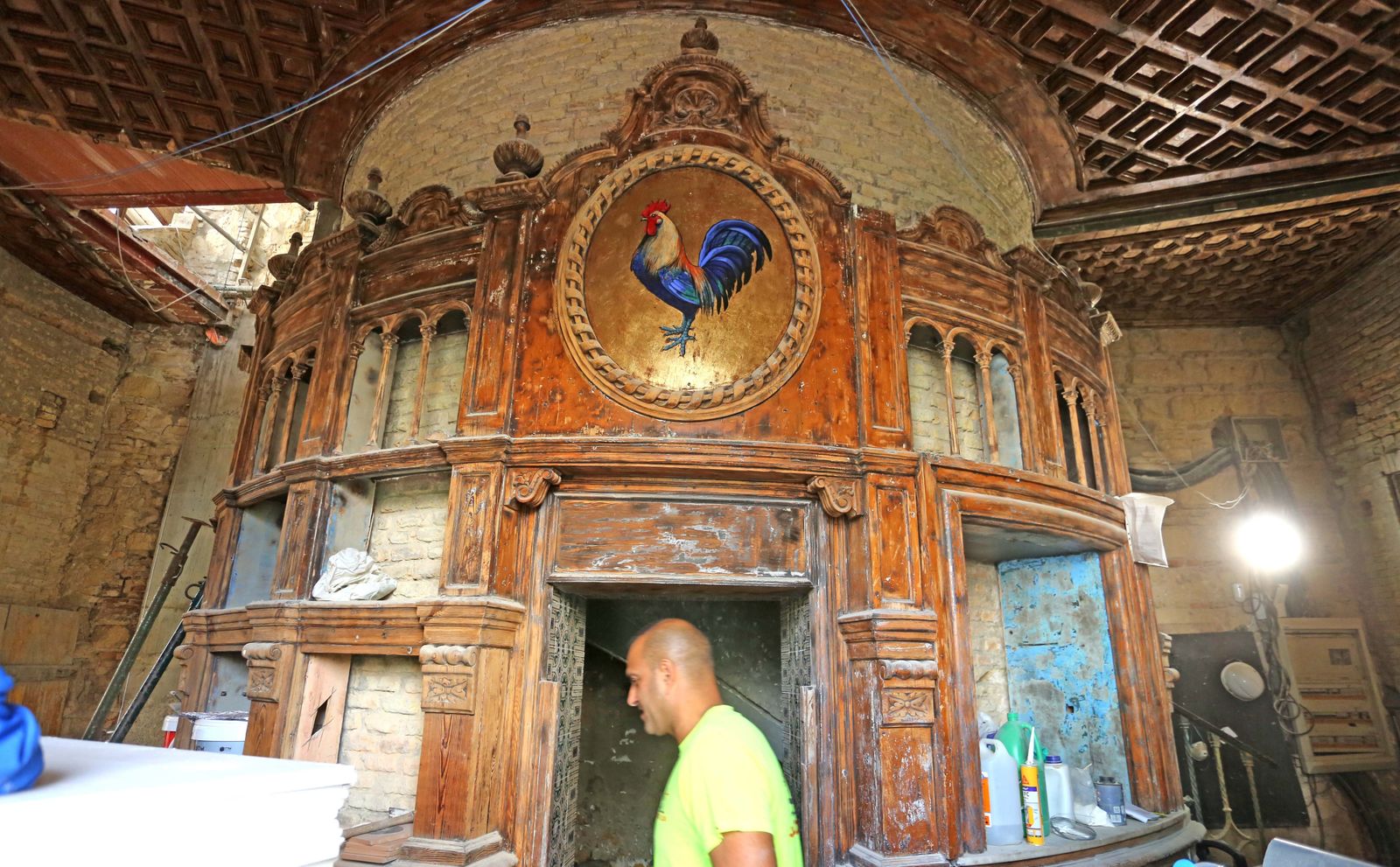 Imágenes de las obras del mítico Gallo Azul de Jerez