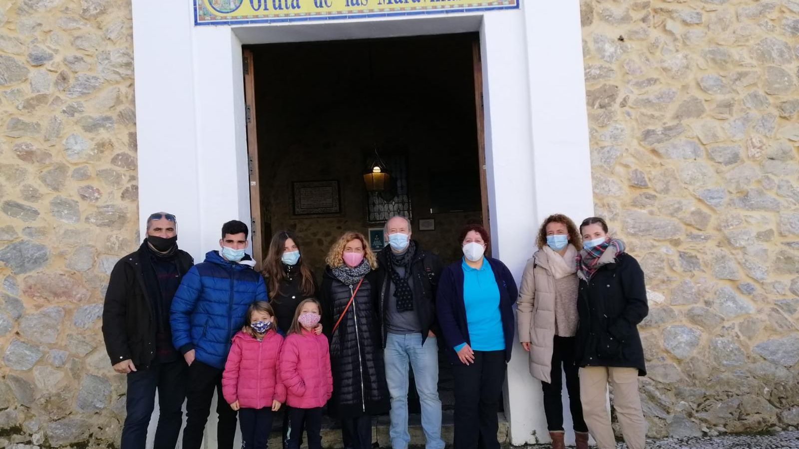 Juan Carlos Campo y Meritxell Batet, junto a sus familias.