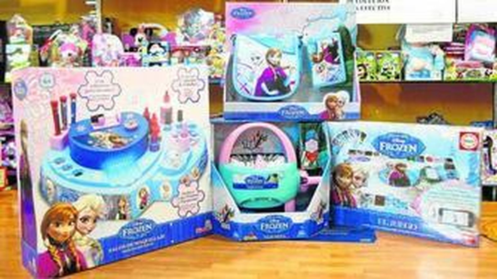 Artículos relacionados con la película 'Frozen' en la tienda Juguetón.