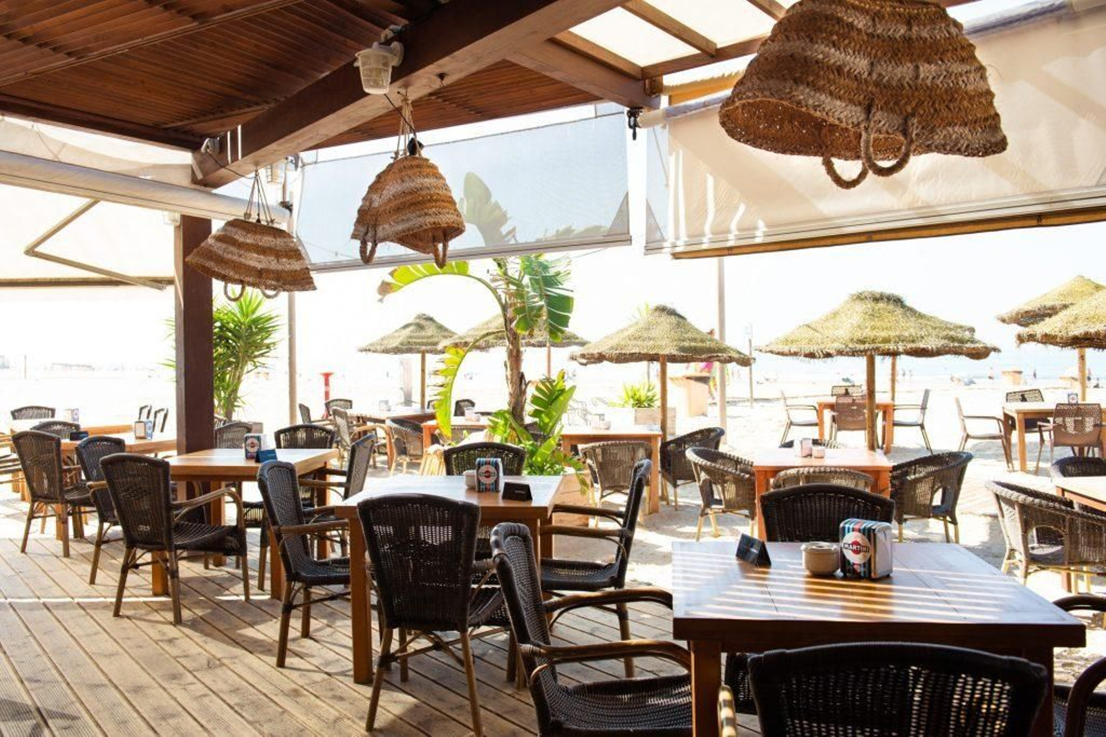 Imagen del chiringuito Bebo los vientos en Cádiz, uno de los Soletes de la Guía Repsol