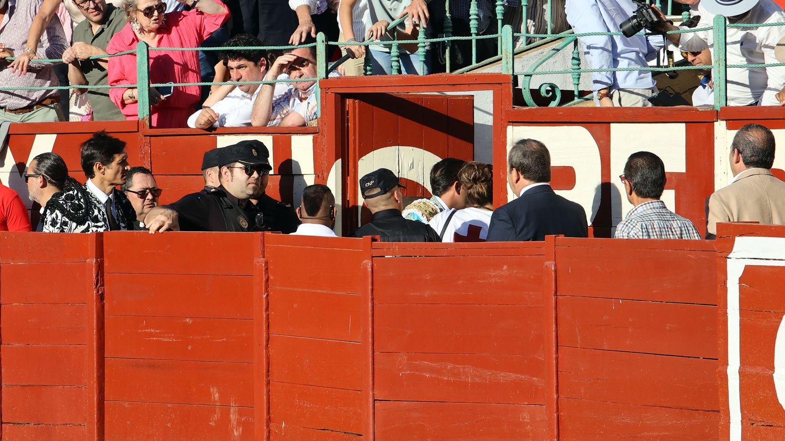 Última tarde de toros de la Feria de Jerez 2024 con Morante, Manzanares y Castella