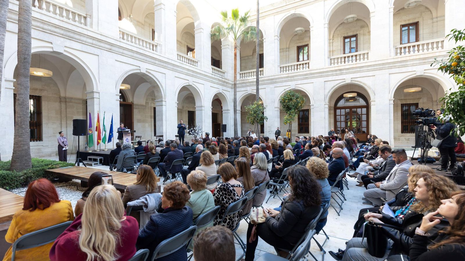 Junta de Andalucía, Ayuntamiento de Málaga, Diputación provincial y Subdelegación del Gobierno unidas para conmemorar el 25N