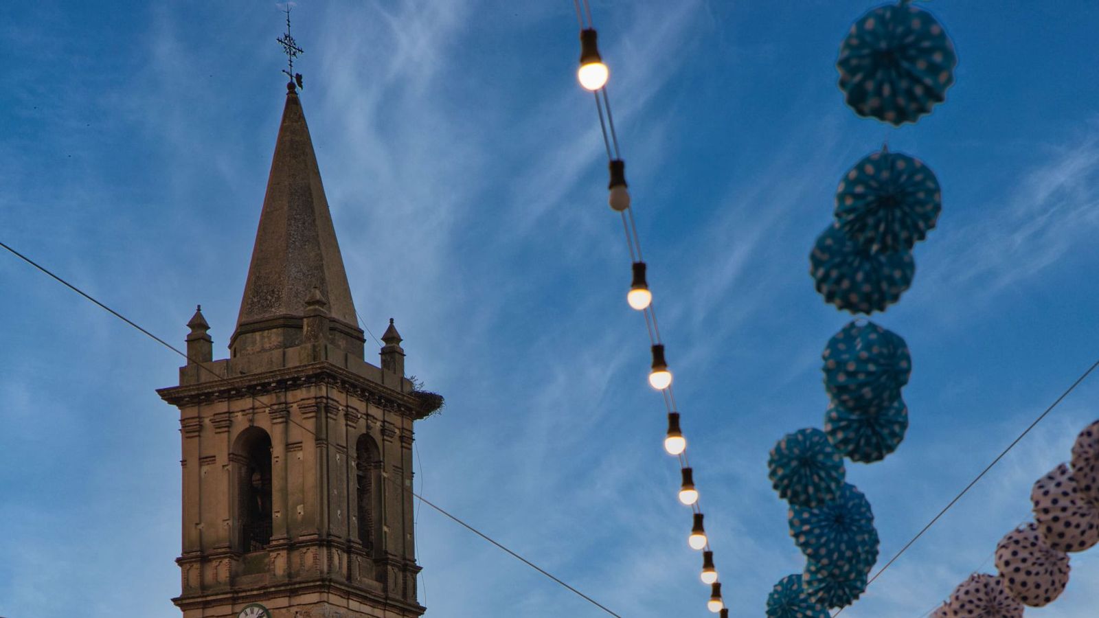 Recorrer su casco antiguo supone sumergirse en la arquitectura popular andaluza de sierra