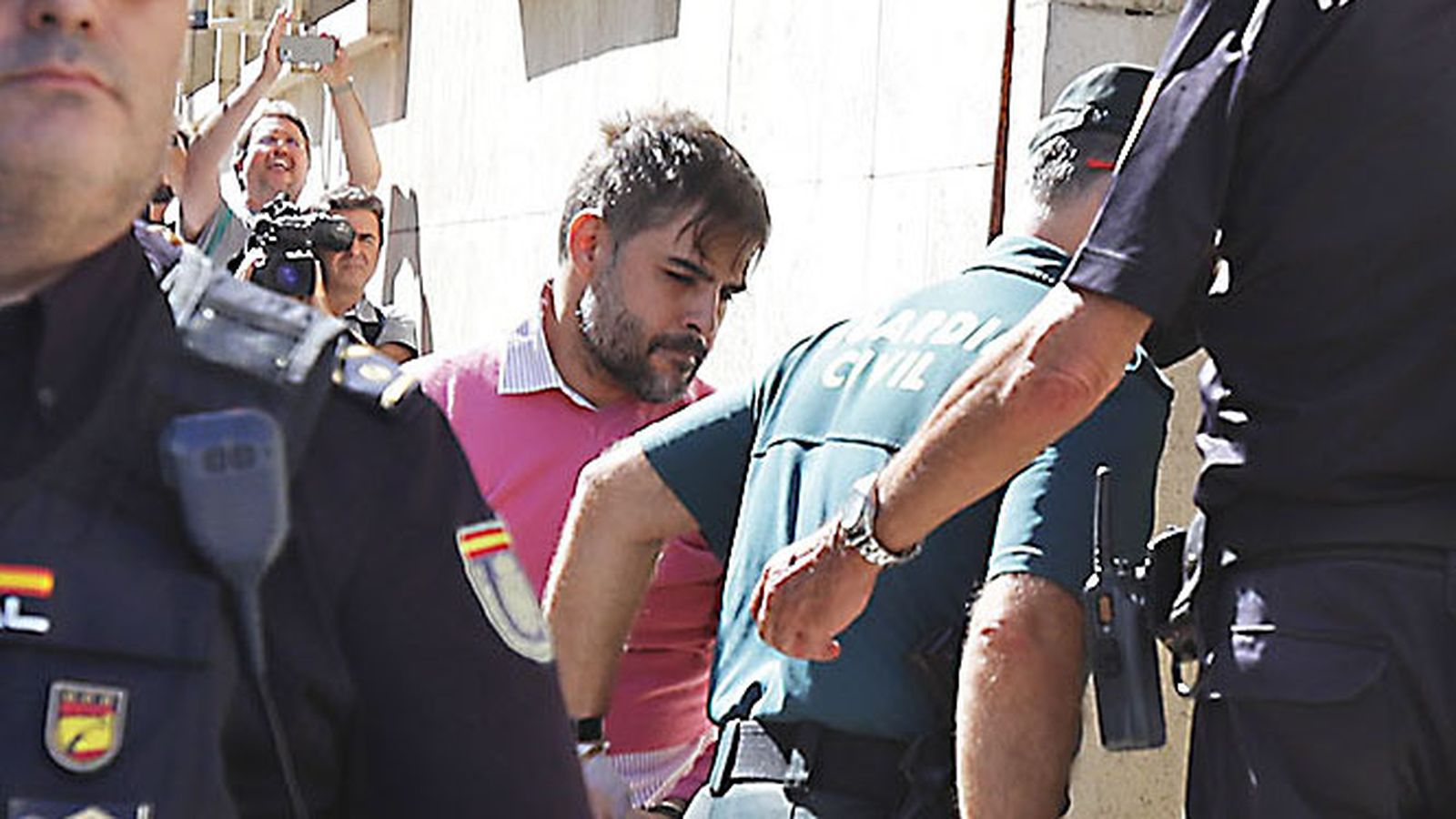 El acusado, M.A.D.M., a su entrada en los juzgados el jueves.