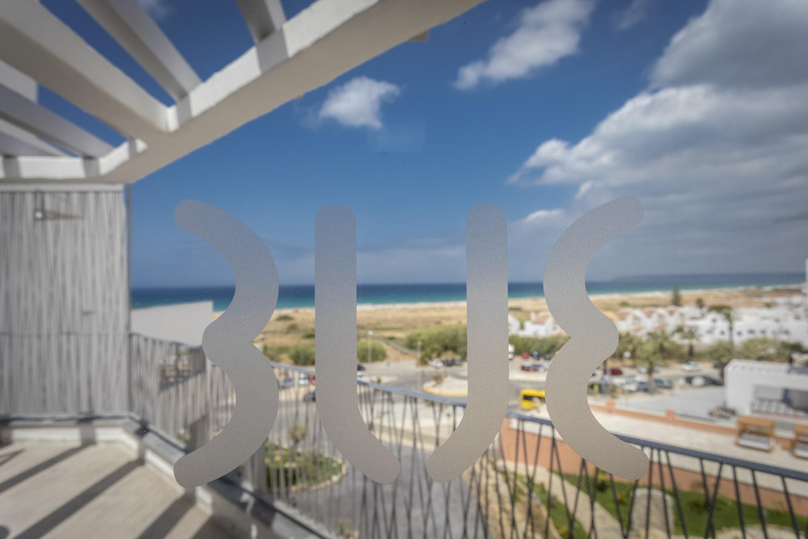 El hotel Zahara Beach & Spa, en imágenes