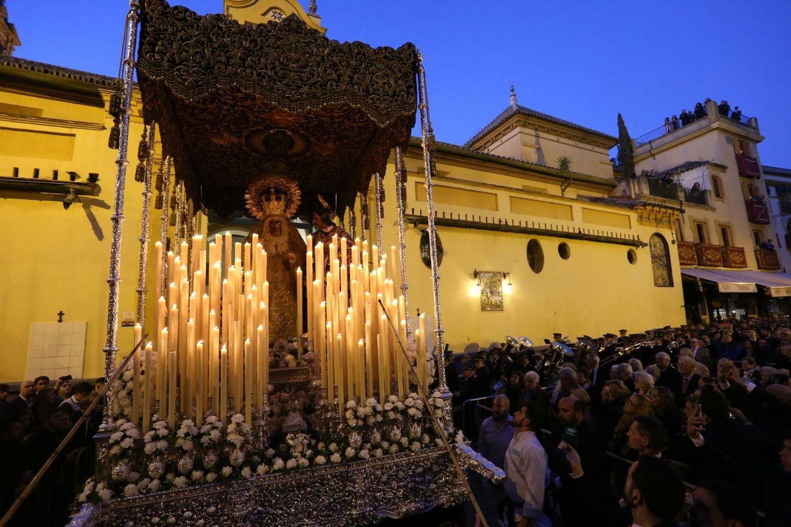 La Virgen de la Amargura saliendo de San Juan de la Palma el pasado Domingo de Ramos.