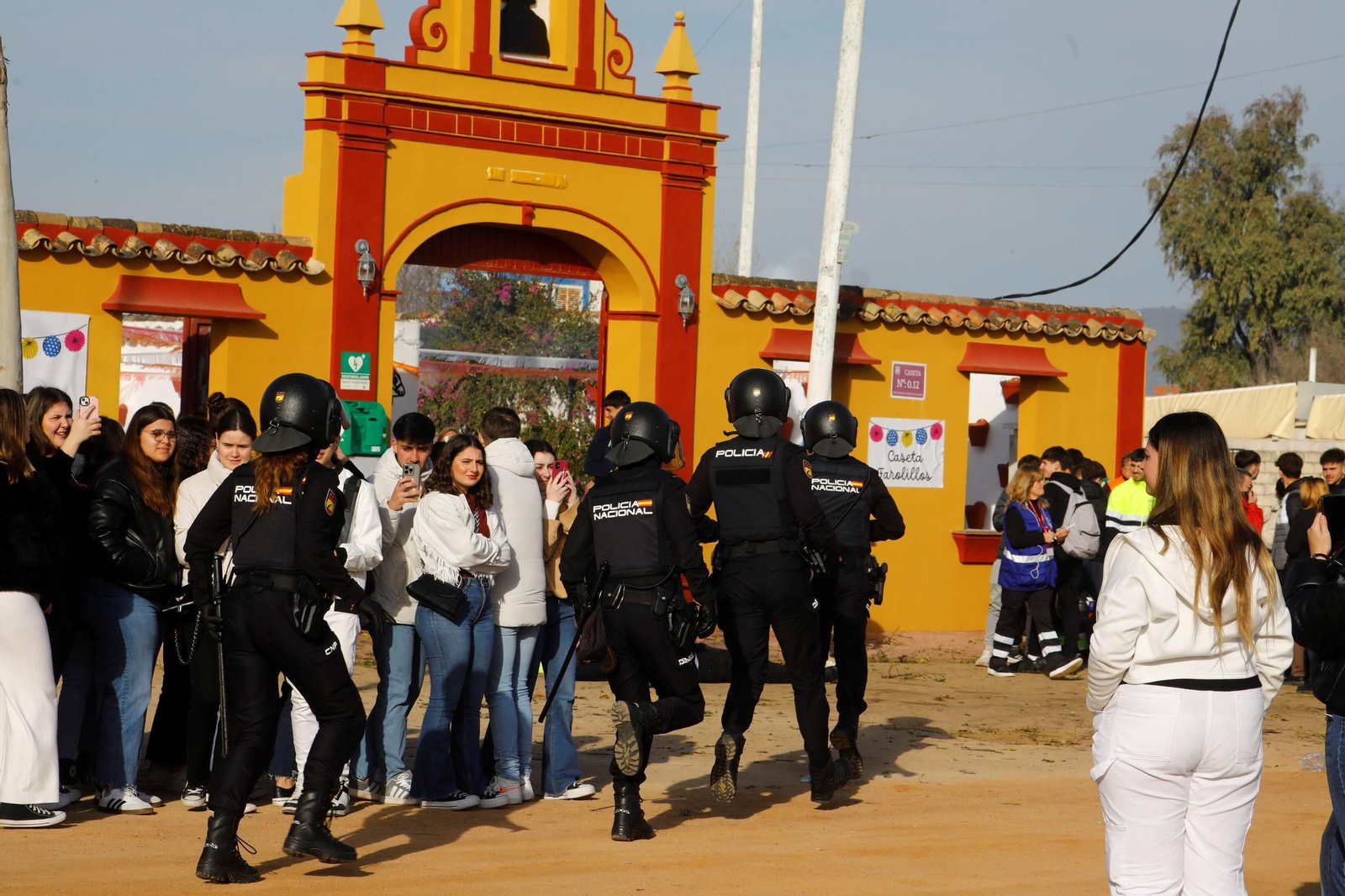 El simulacro de actuación ante una explosión en la Feria de Córdoba, en imágenes