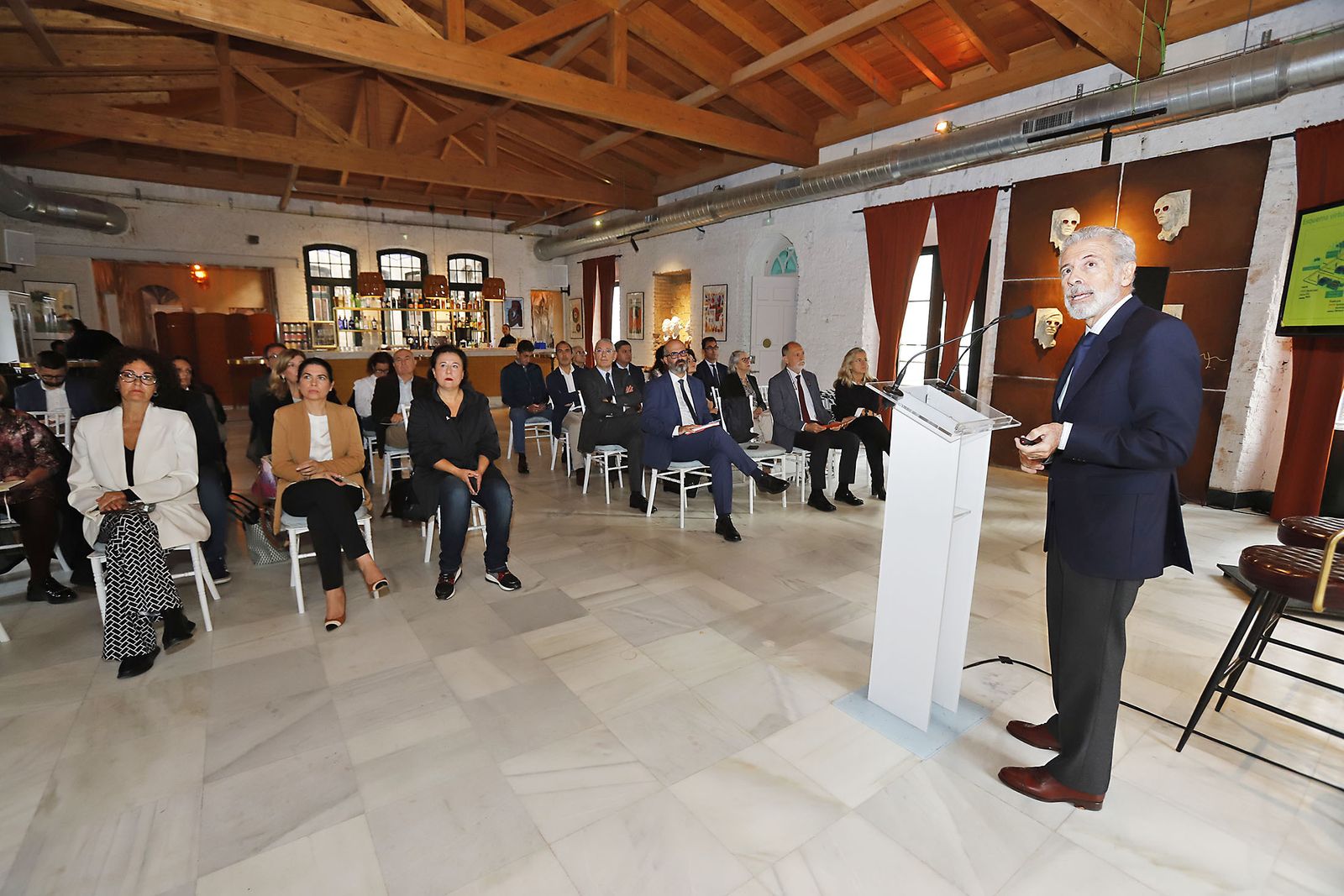 Imágenes del Foro Gerardo Rojas de Huelva Información