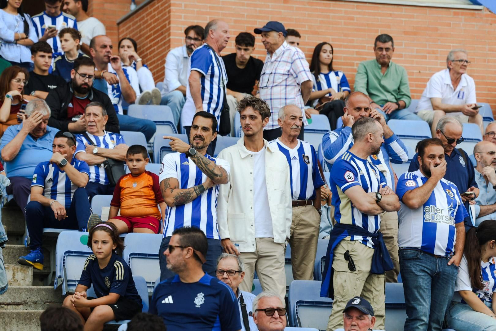 Búscate en las gradas del Nuevo Colombino en el Recre- Linares