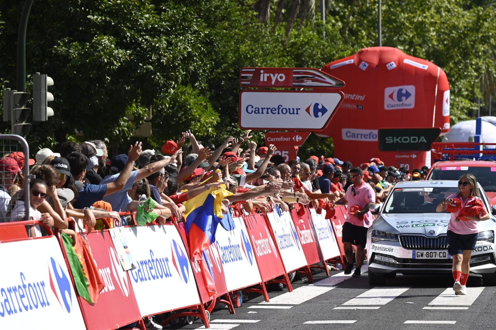 Las fotos del ambiente del paso de la Vuelta a España por Córdoba