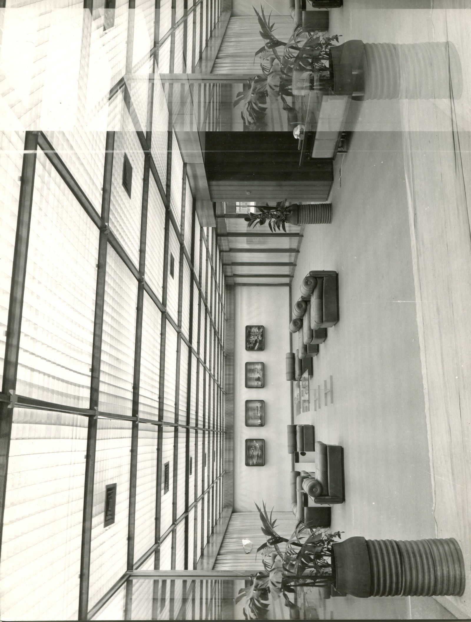 Así era la sede de Endesa en la avenida de la Borbolla antes de la reforma