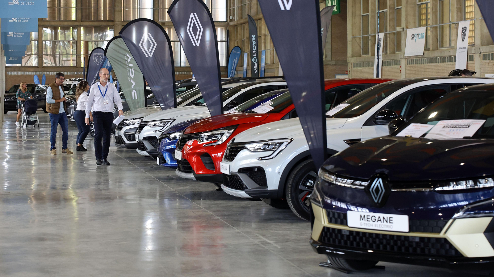 Imagen de algunos vehículos expuestos en la presente edición de Motorsur en Jerez.