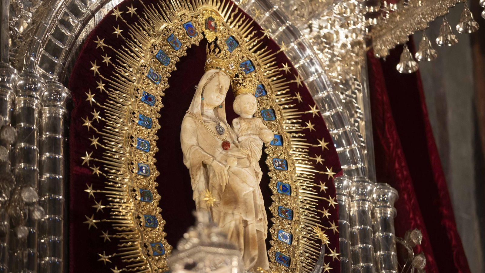 Nuestra Señora de los Milagros.