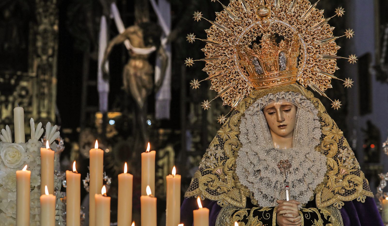 Viernes Santo de esplendor y belleza