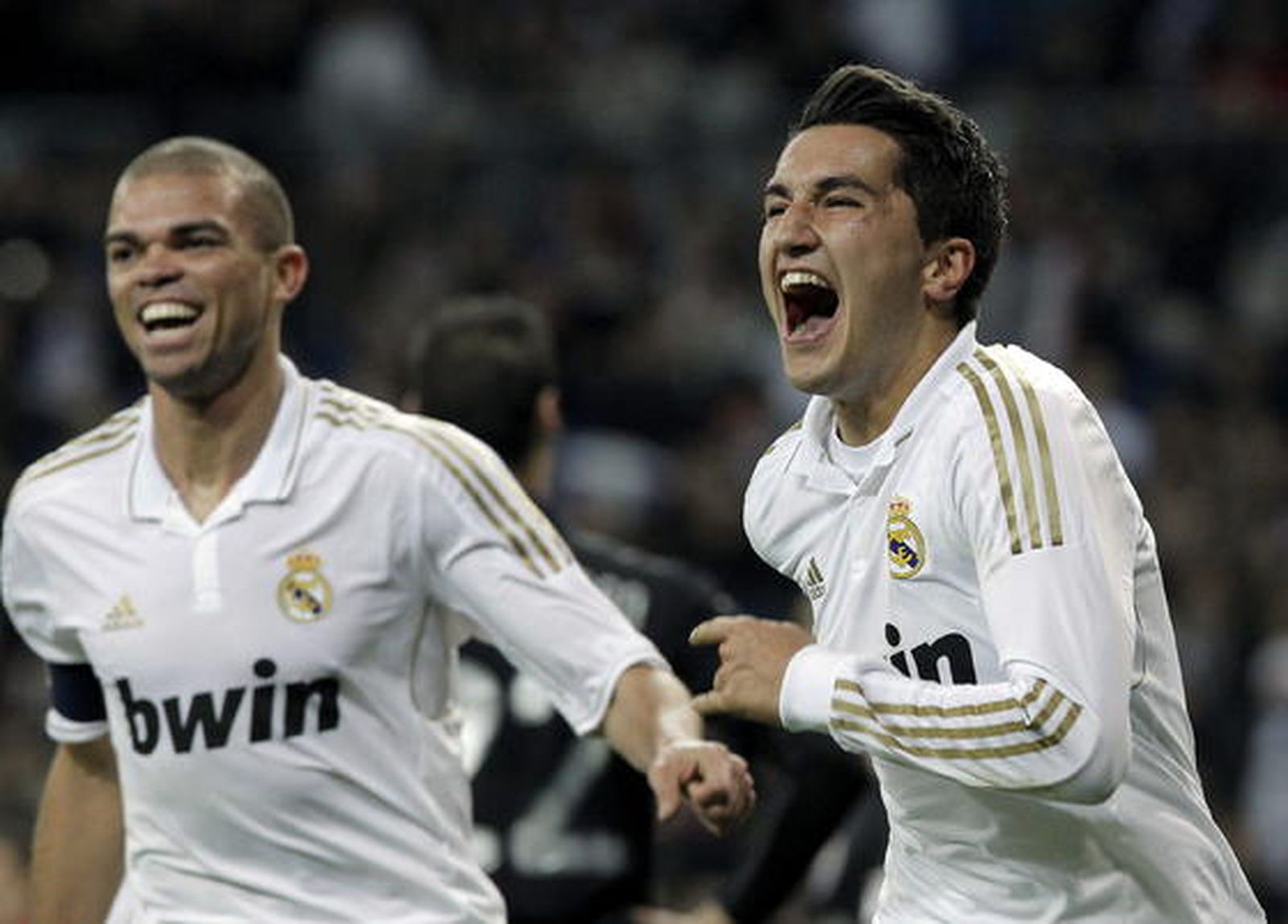 Sahin, feliz por su tanto. / EFE