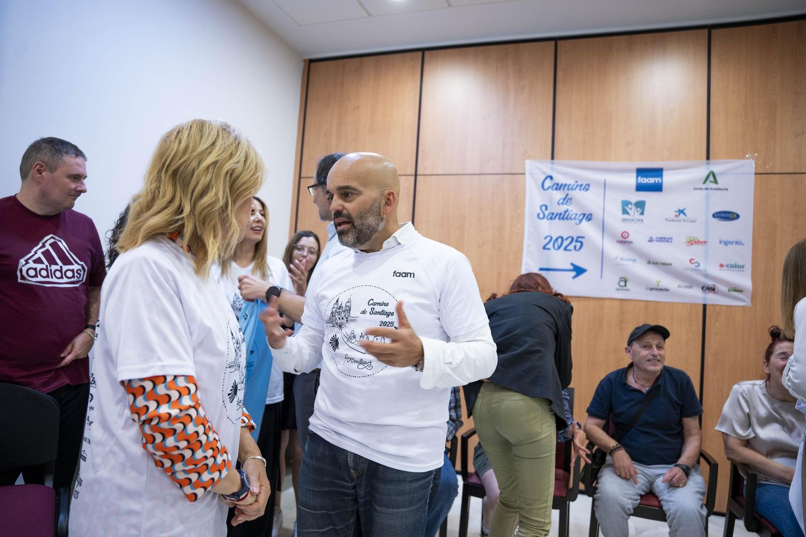 Las imágenes del acto de iniciación del Camino de Santiago de FAAM en Almería