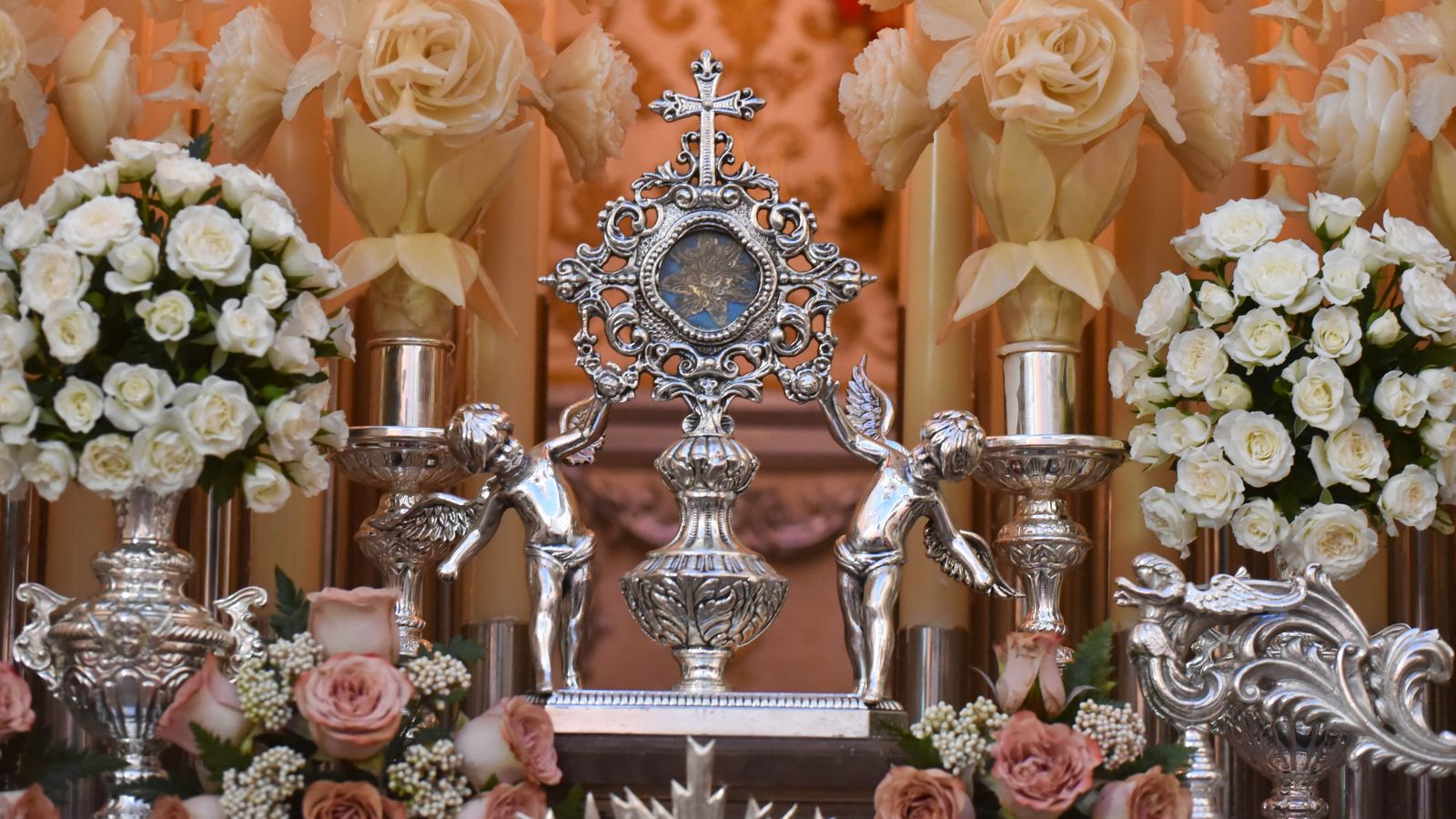 Fotos del Lunes santo en Tarifa: Nuestro Padre Jesús en la Oración en el Huerto y Nuestra Madre de Dios y del Rosario