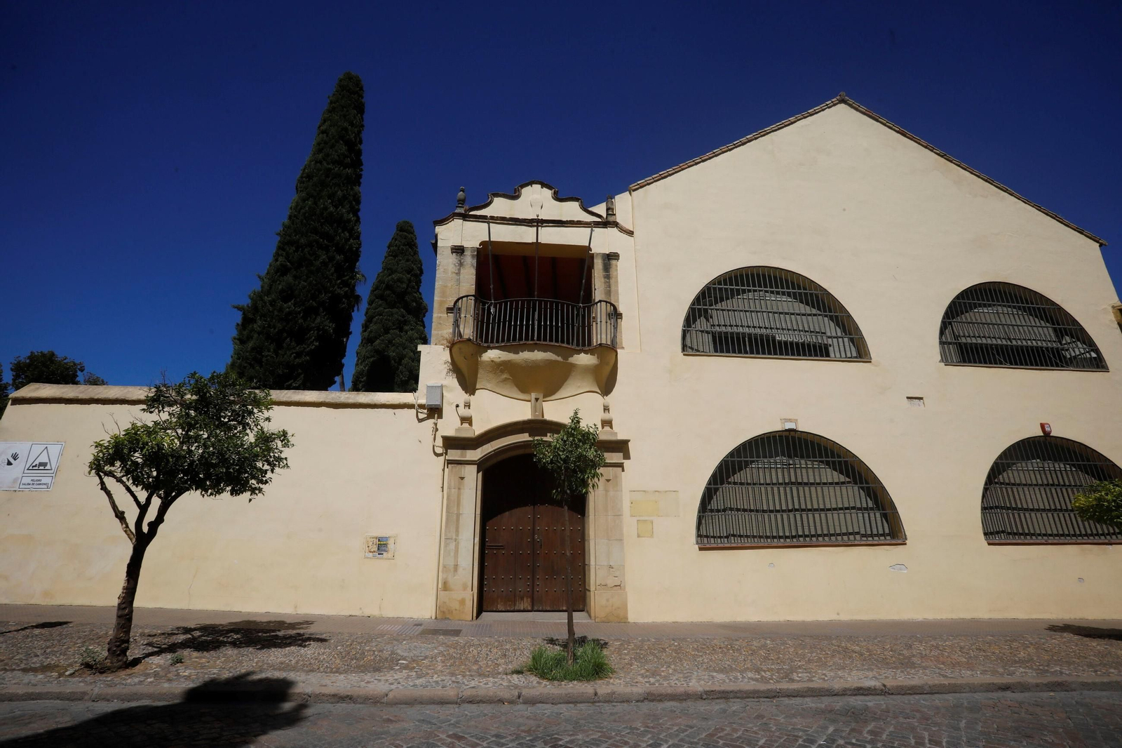 Antigua biblioteca provincial de Córdoba, en la calle Amador de los Ríos.
