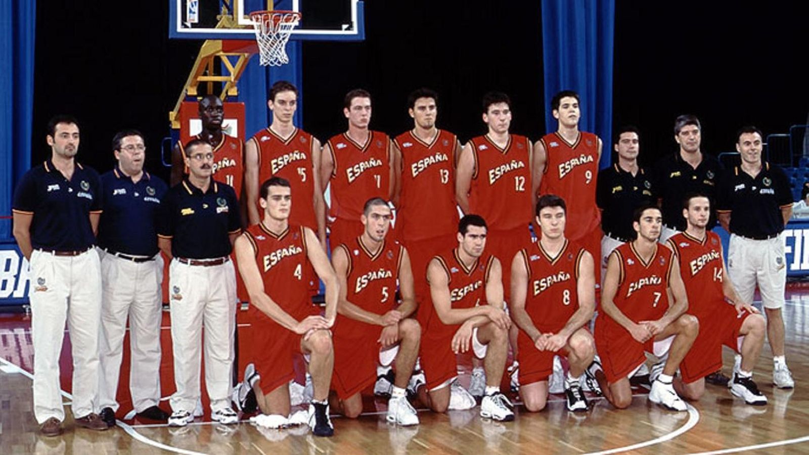 El equipo campeón. El equipo campeón.