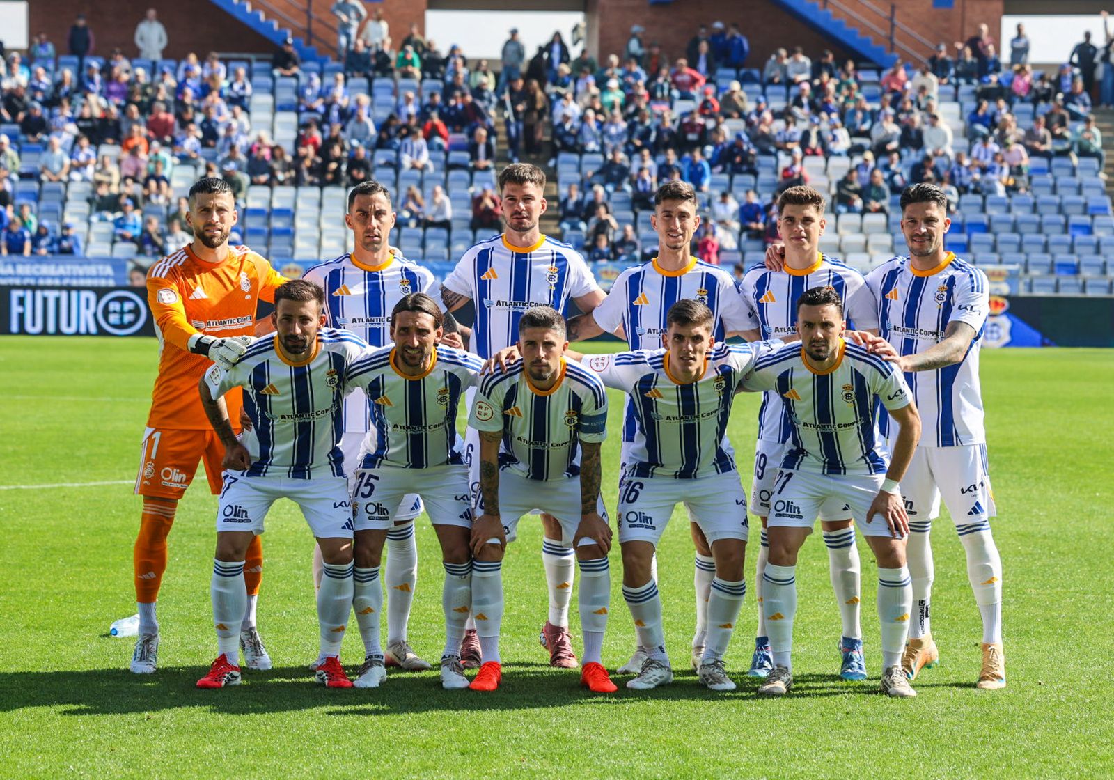 Búscate en las gradas del Nuevo Colombino durante el Recre-Deportiva Minera