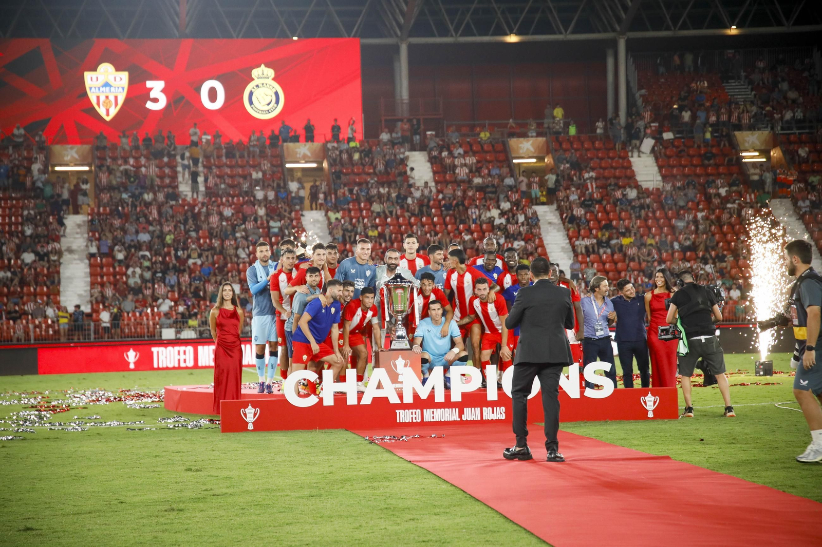 Imágenes del UD Almería-Al-Nassr, Memorial Juan Rojas