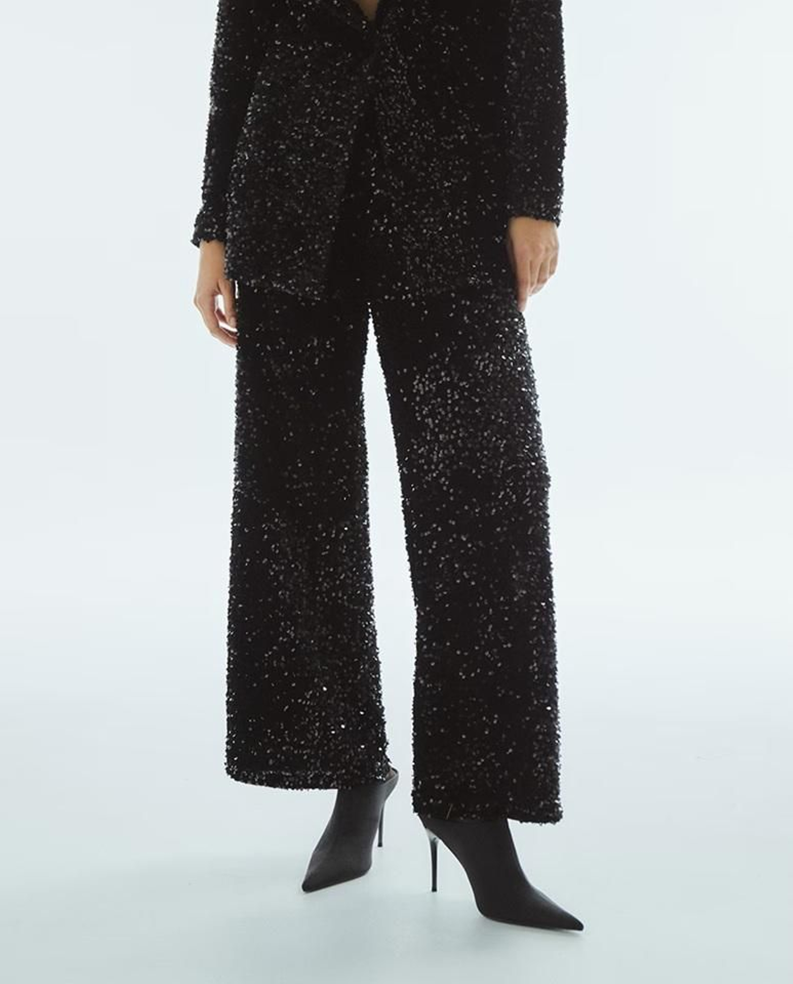 Pantalones de lentejuelas de Sfera.