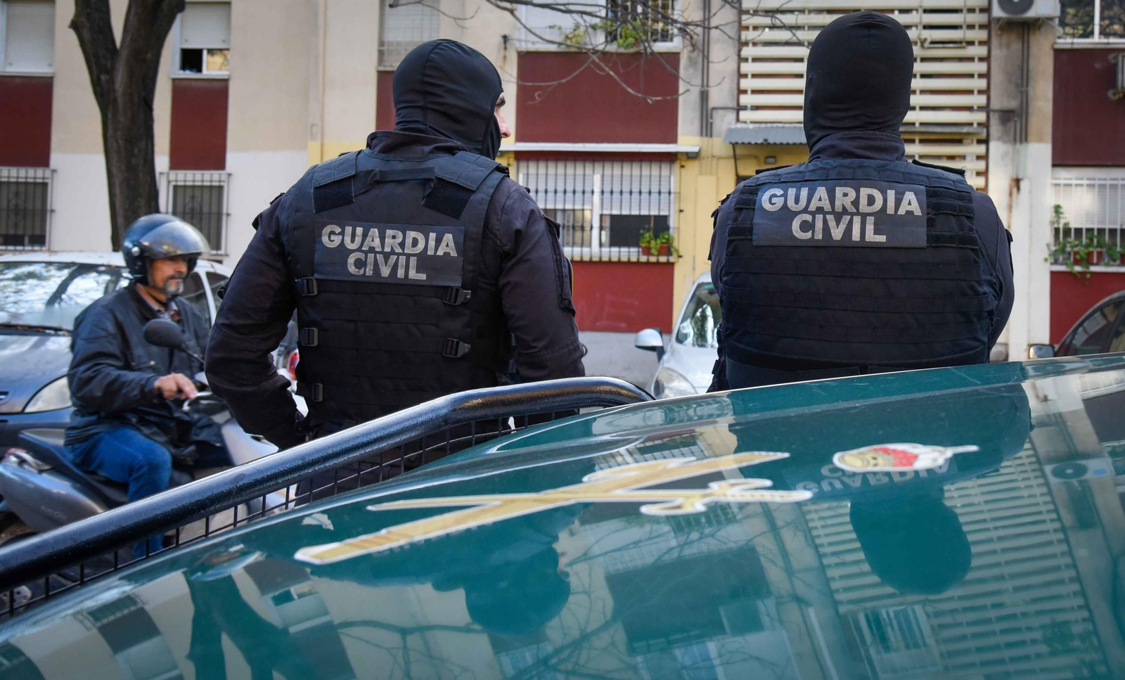 Las imágenes de la operación policial en las Tres Mil Viviendas