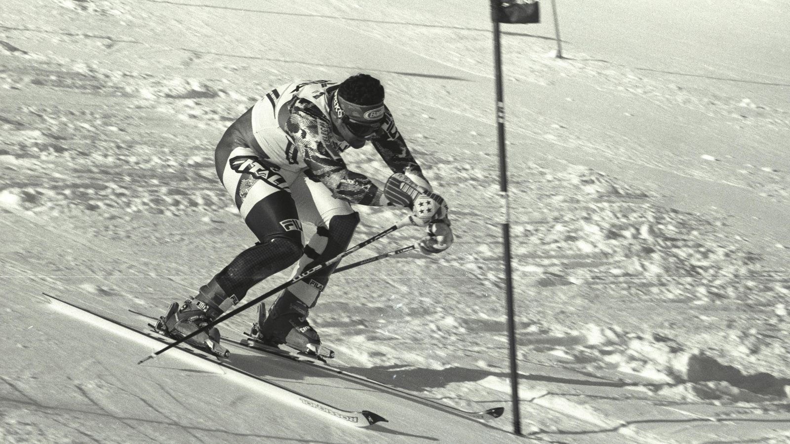 Alberto Tomba durante su descenso