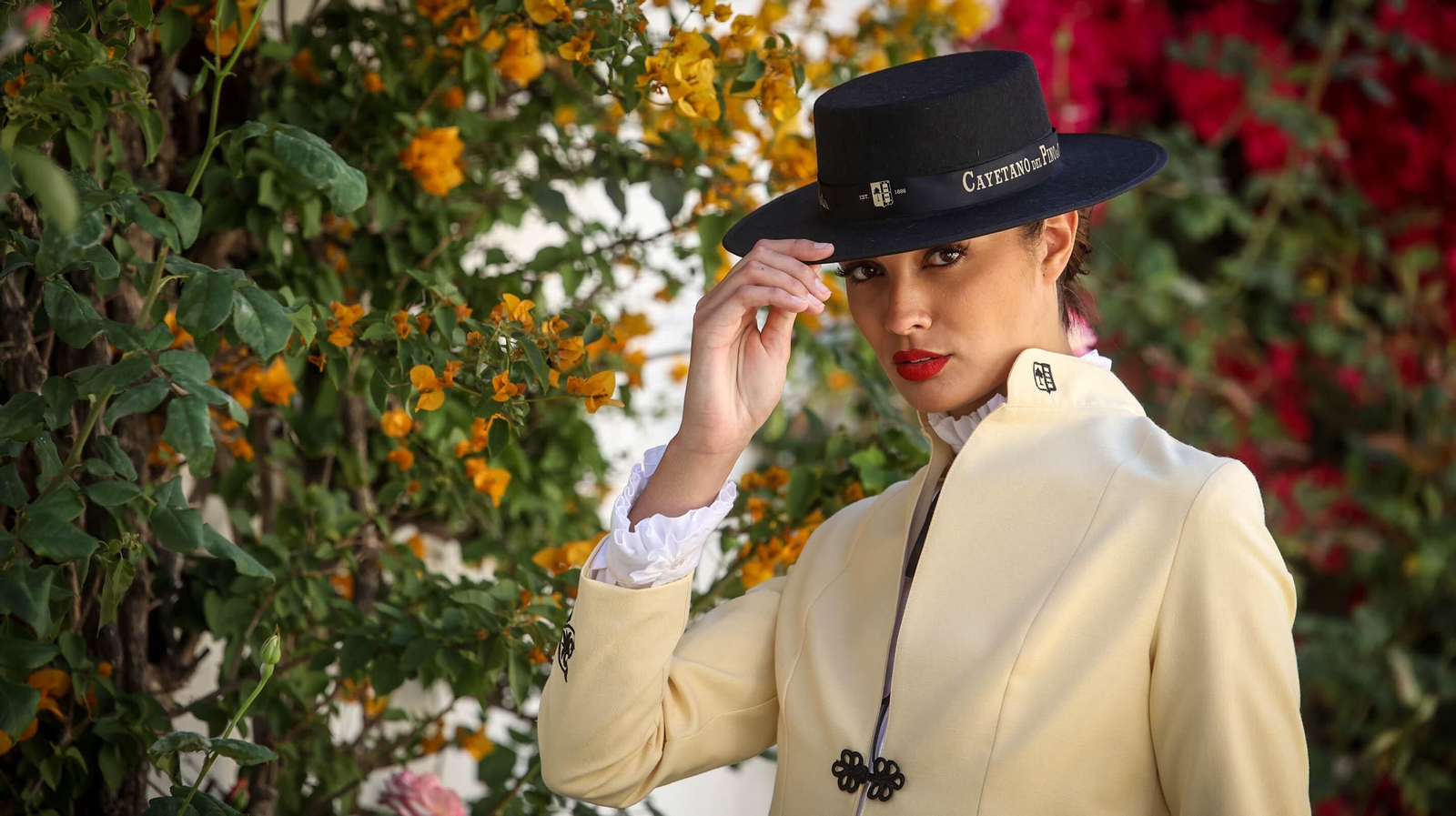 Cayetano del Pino presenta sus nuevos y elegantes uniformes