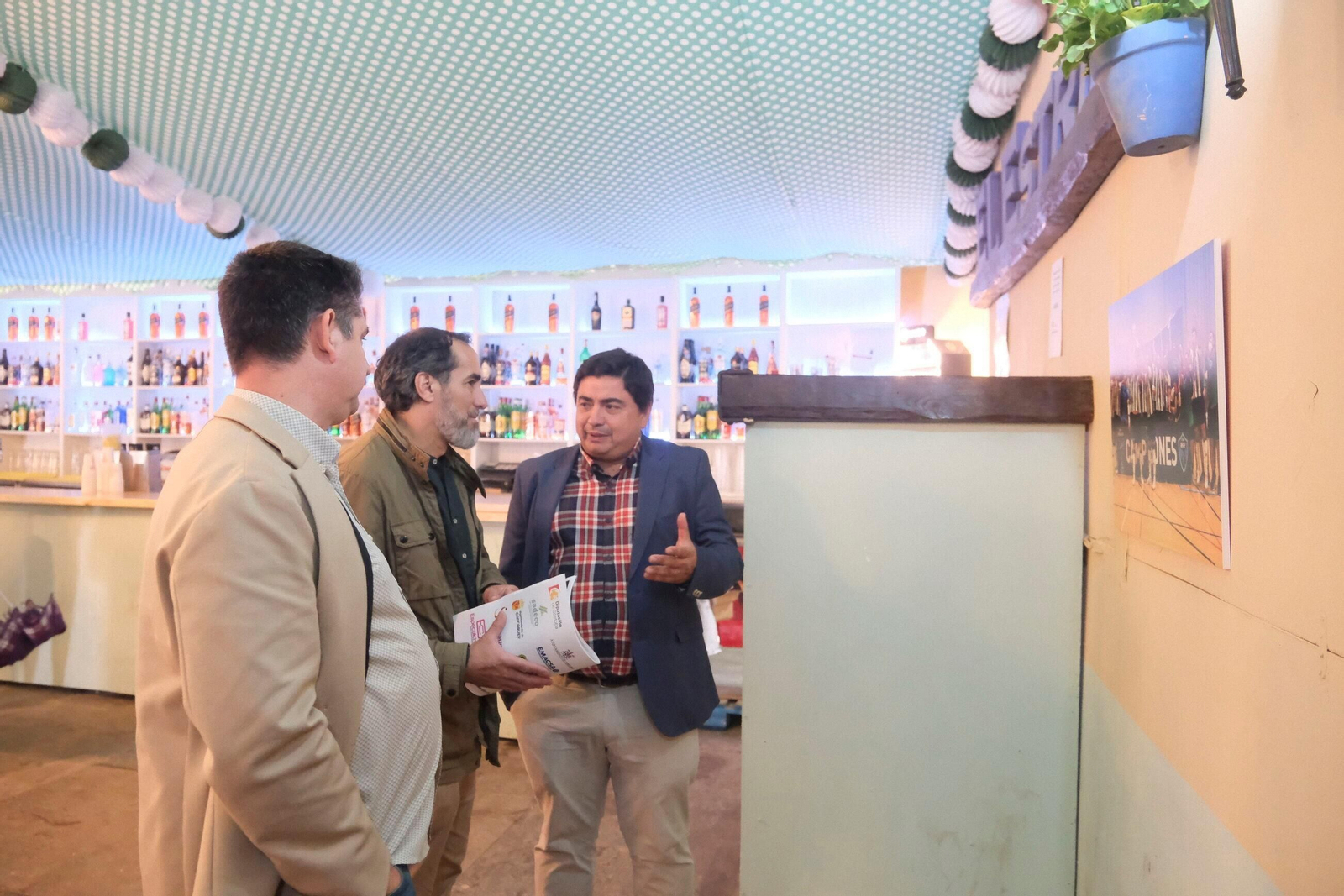 La exposición fotográfica por el décimo aniversario del Córdoba Futsal, en imágenes