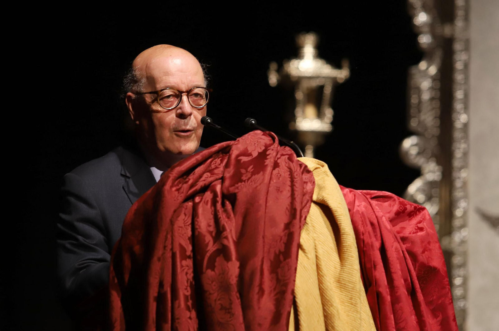 Eduardo Fernández Jurado pregona a la Hermandad de Emigrantes, en imágenes