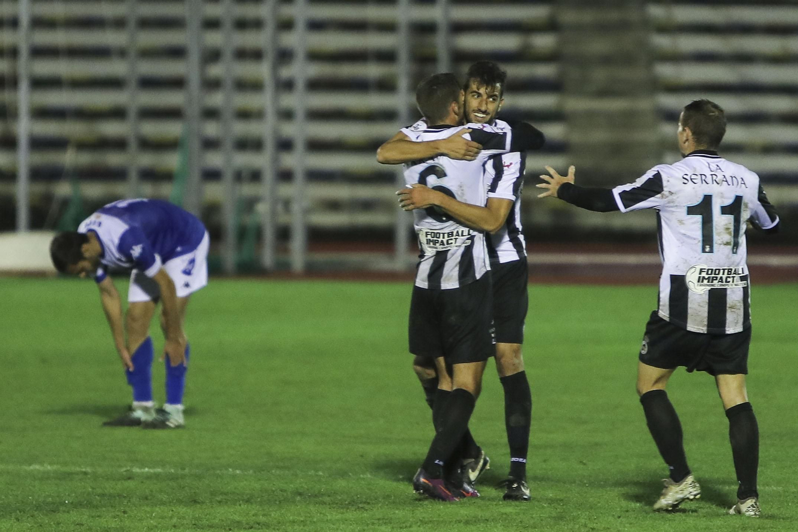 Carrasco, Ismael Chico y Juampe festejan el triunfo de la Balona en la Isla la temporada pasada
