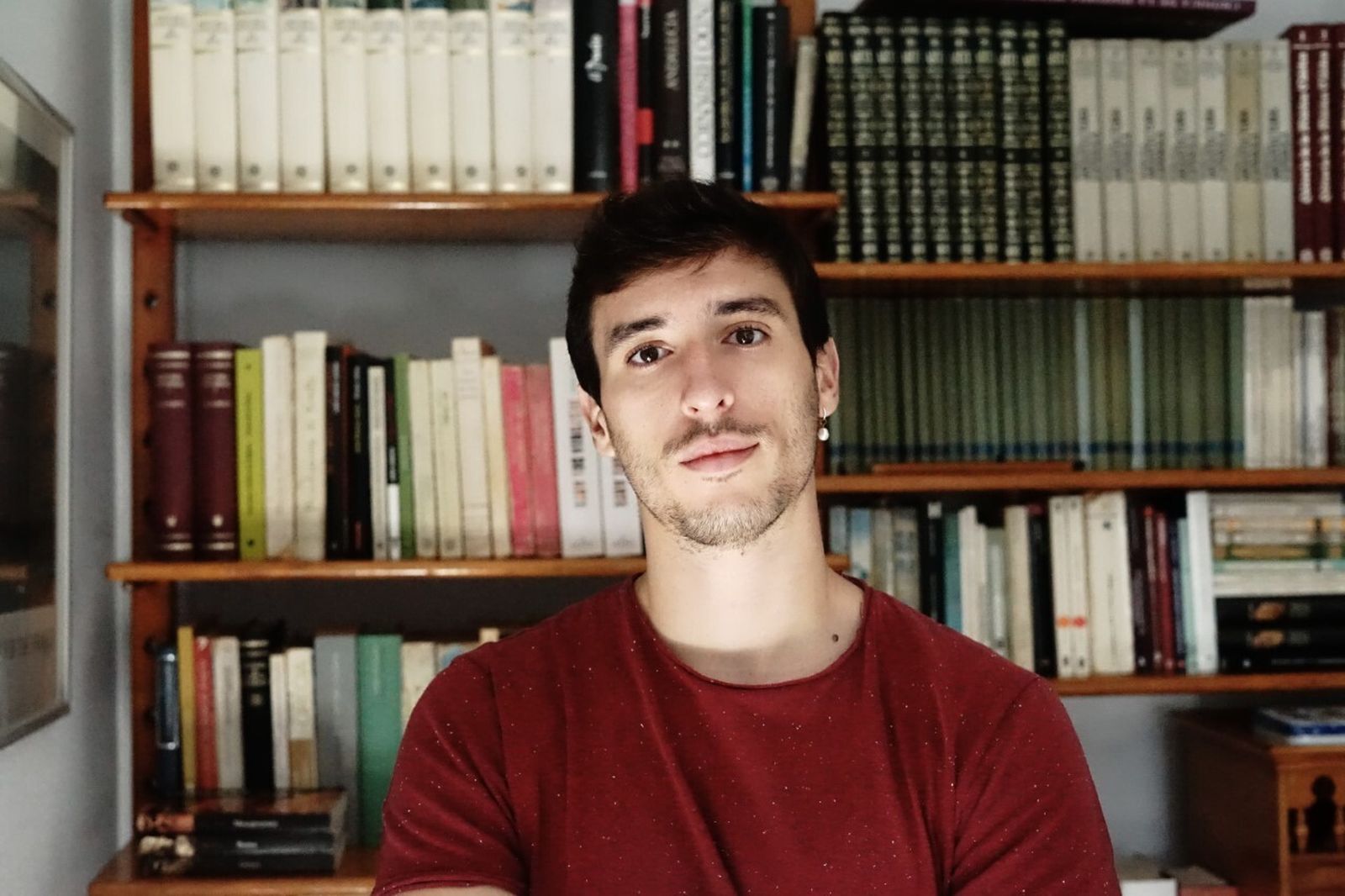 El poeta y artista visual Enrique Fuenteblanca (Sevilla, 1996).