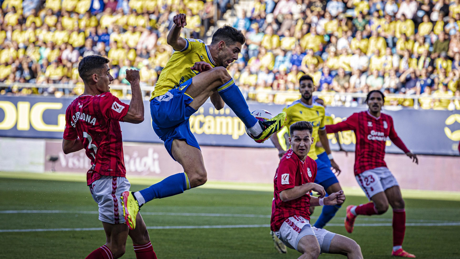 Partido del Cádiz CF contra la UD Las Palmas