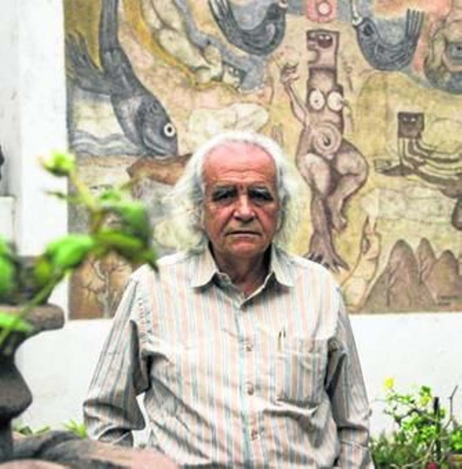 El escritor peruano Arturo Corcuera compartió textos de su obra poética.