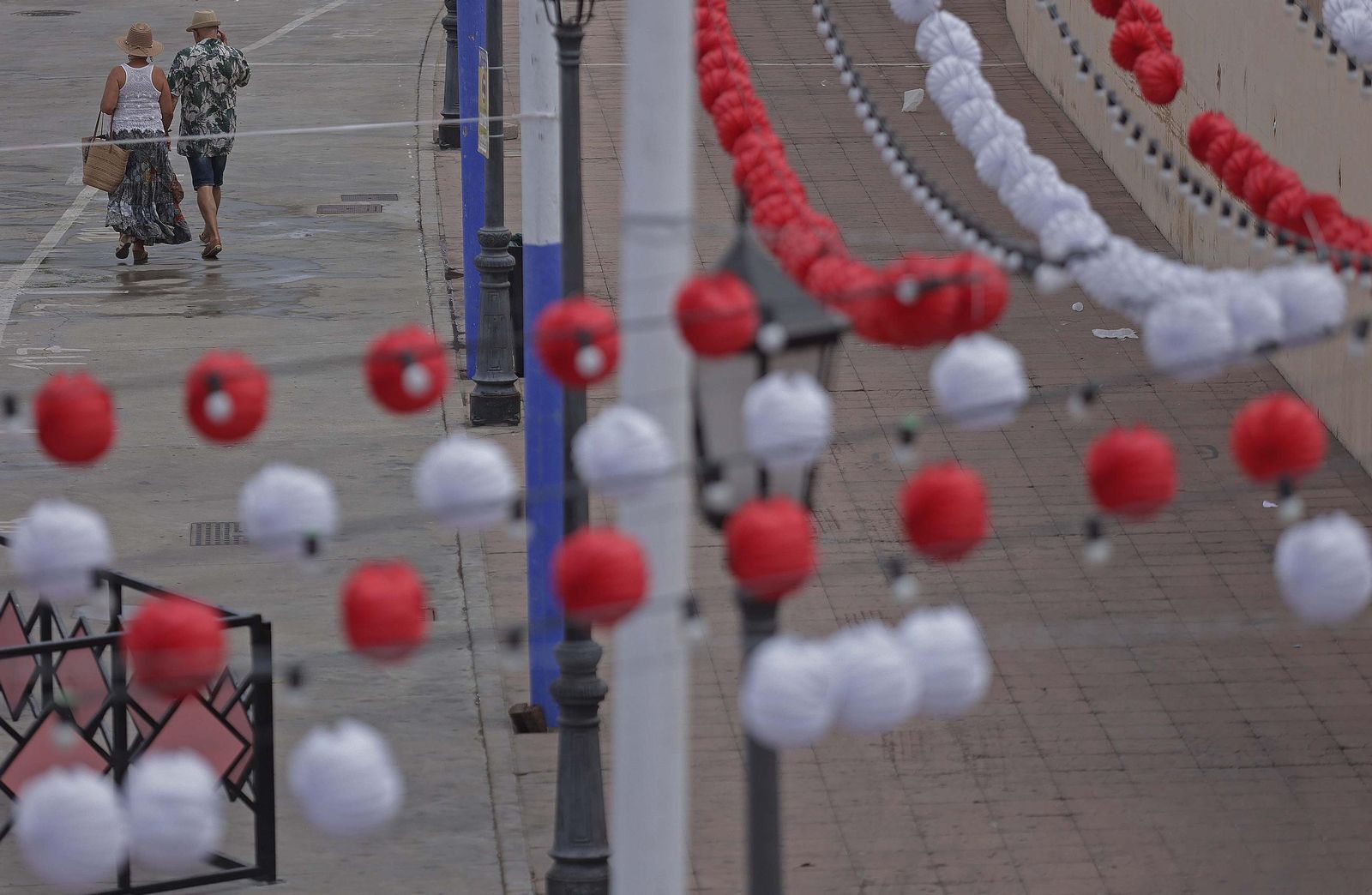 Fotos del Domingo Rociero en la Feria Real de San Roque