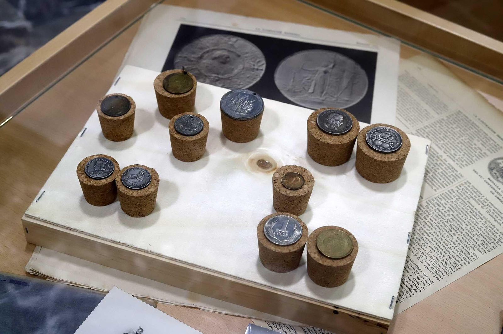 Imágenes de la inauguración de la exposición "Colón, Monumento a la amistad con los Pueblos de América"