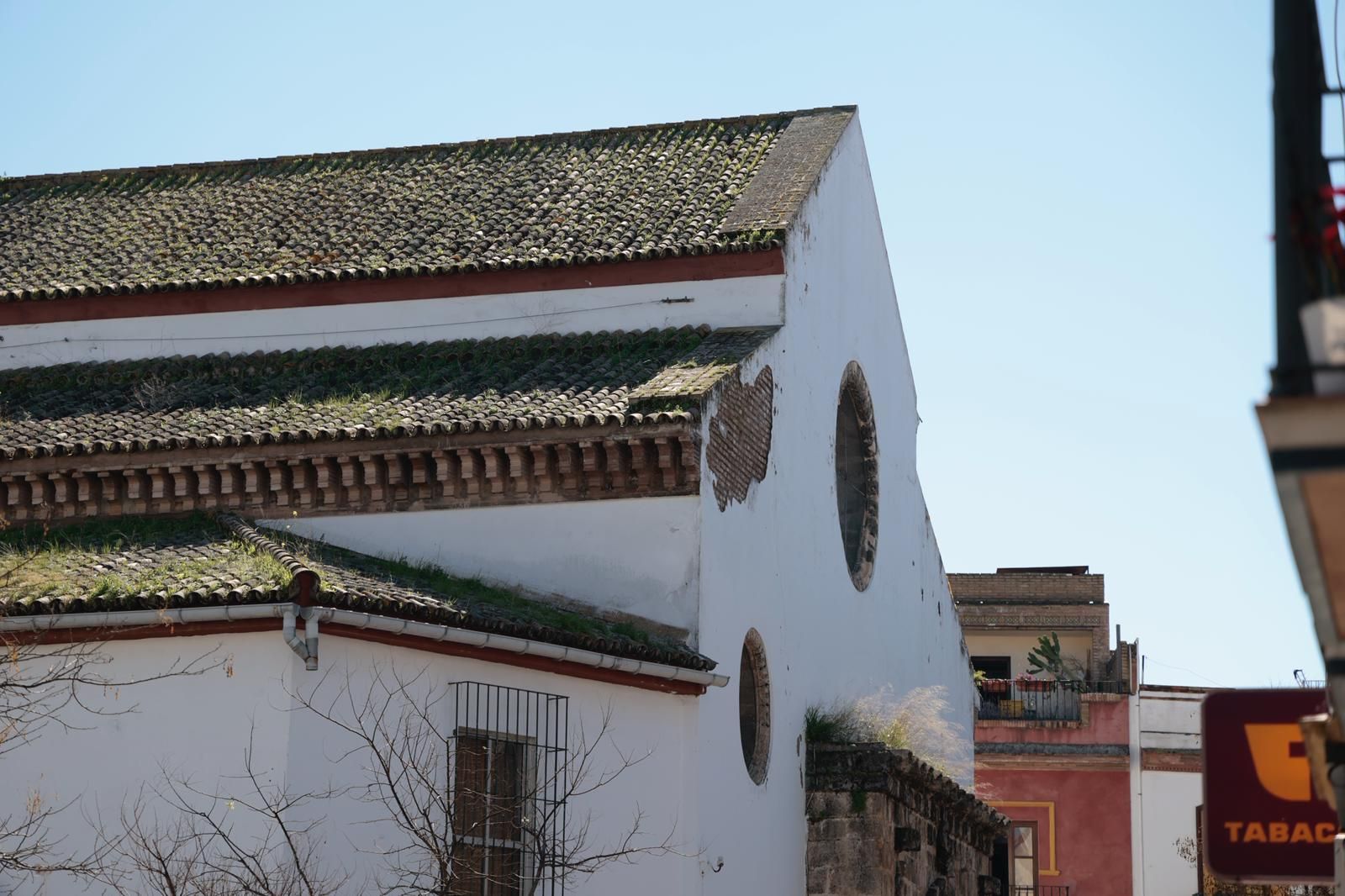 Estado de la techumbre de la parroquia de San Julián.
