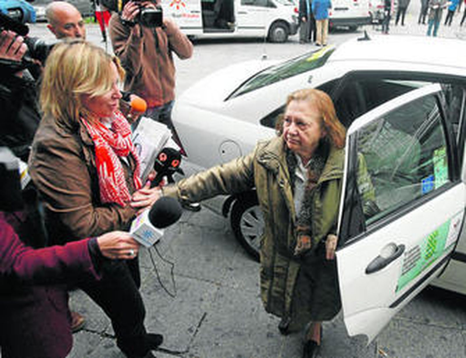 Antonia Gómez, la madre de Bretón, el miércoles a su llegada a los juzgados.