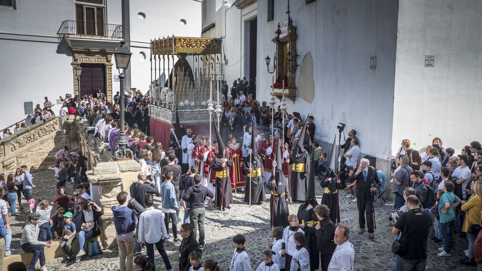 La Virgen de la Salud, de la cofradía de Sanidad, en su paso de palio.