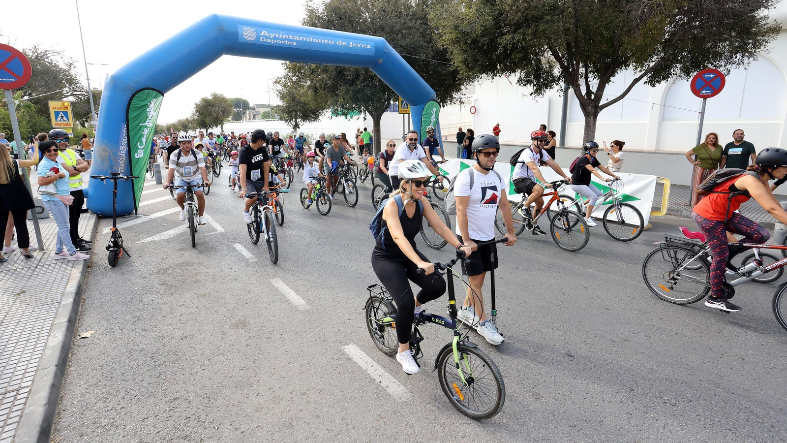 Búscate en el Día de la Bici Amistad por Jerez