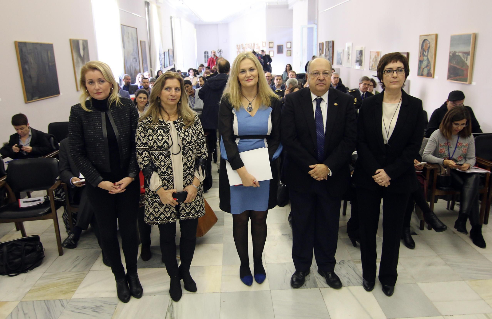 Los participantes en el Congreso de Delitos de Discriminación y Odio, ayer, en Córdoba. Los participantes en el Congreso de Delitos de Discriminación y Odio, ayer, en Córdoba.
