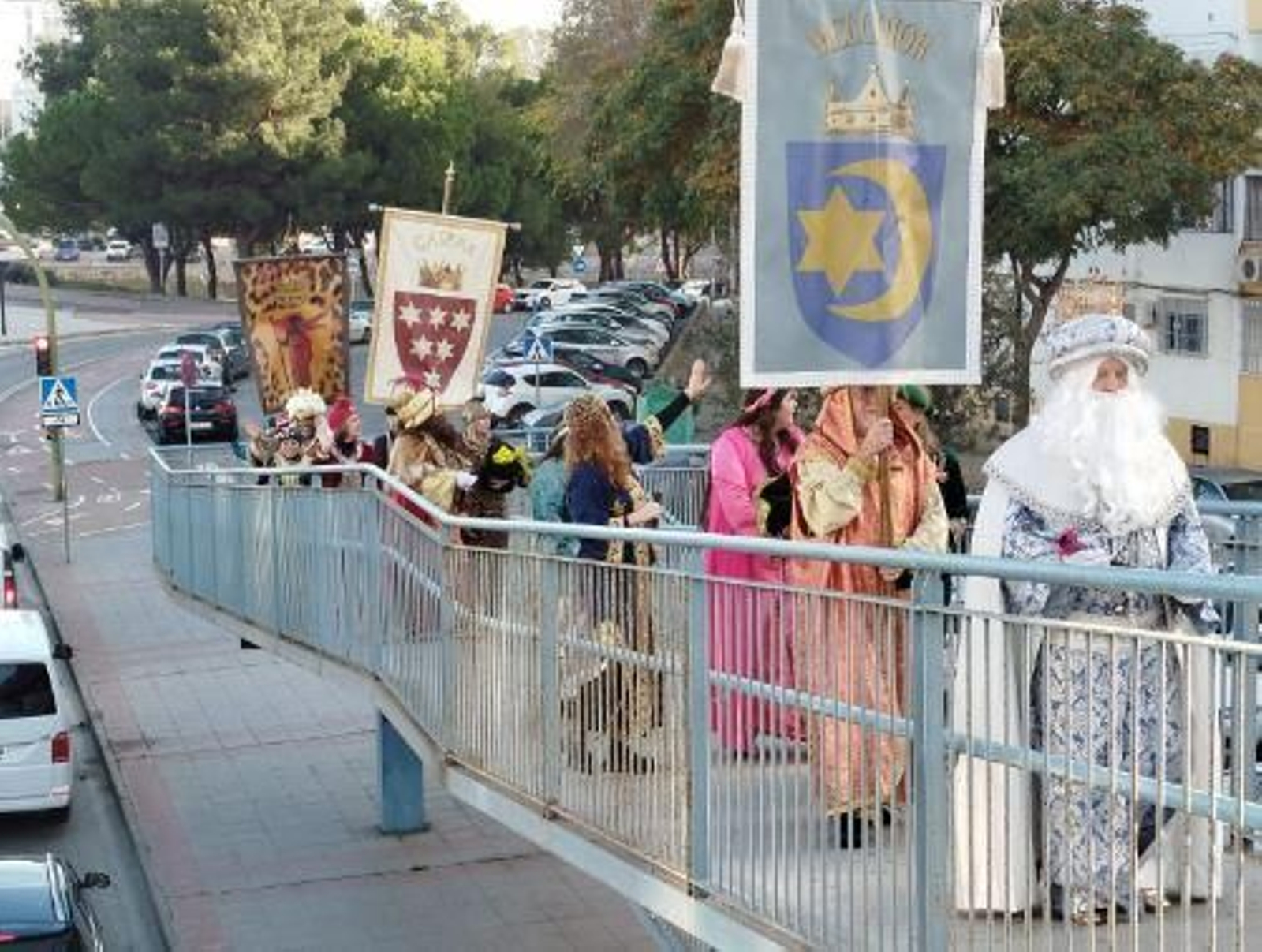 Visita de los Reyes Magos al Hospital de Jerez Captura2.JPG