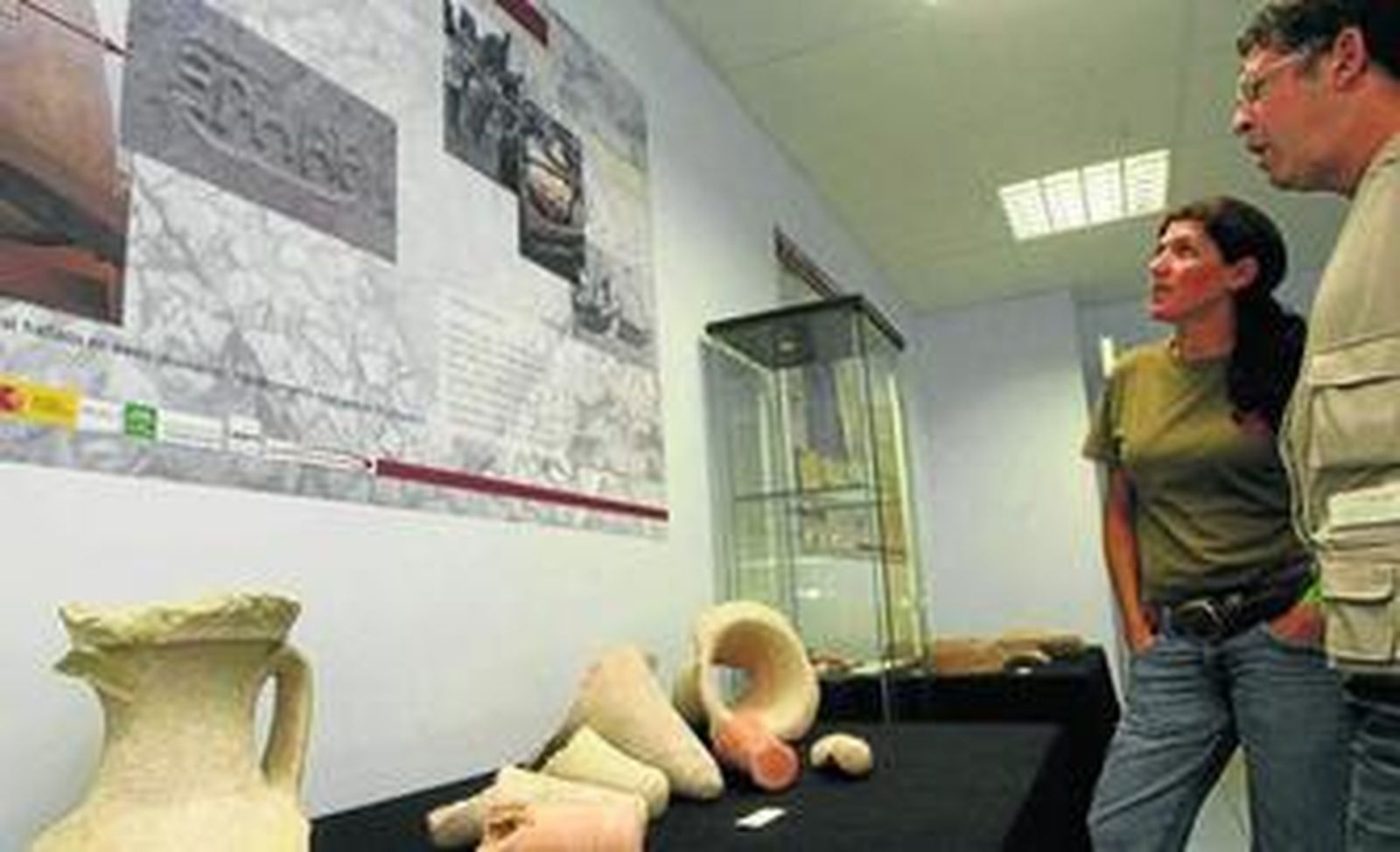 Varias piezas recuperadas a lo largo de estos meses se exponen en el transcurso de unas jornadas de puertas abiertas.