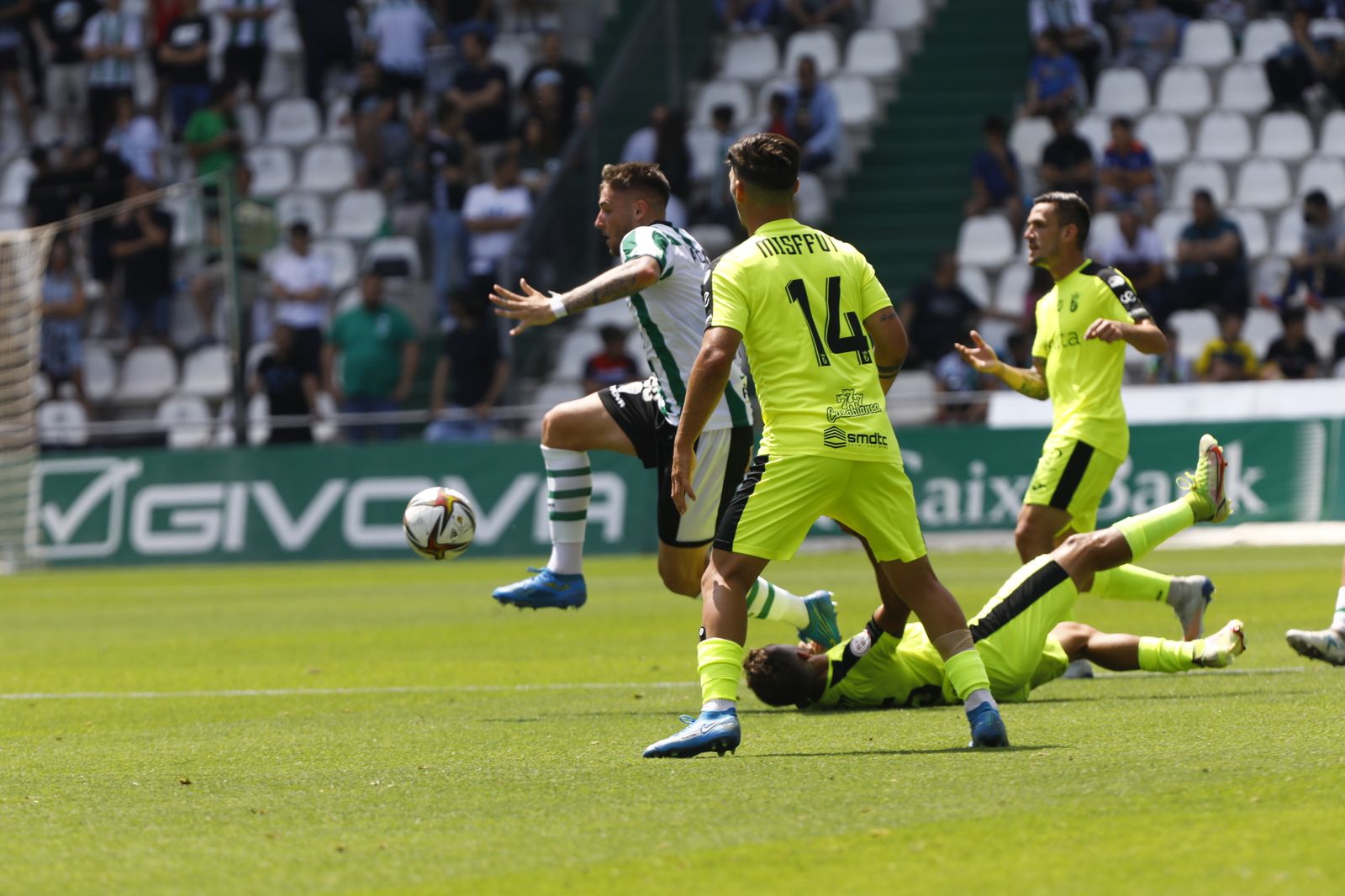 La victoria del Córdoba CF ante el Ceuta, en imágenes