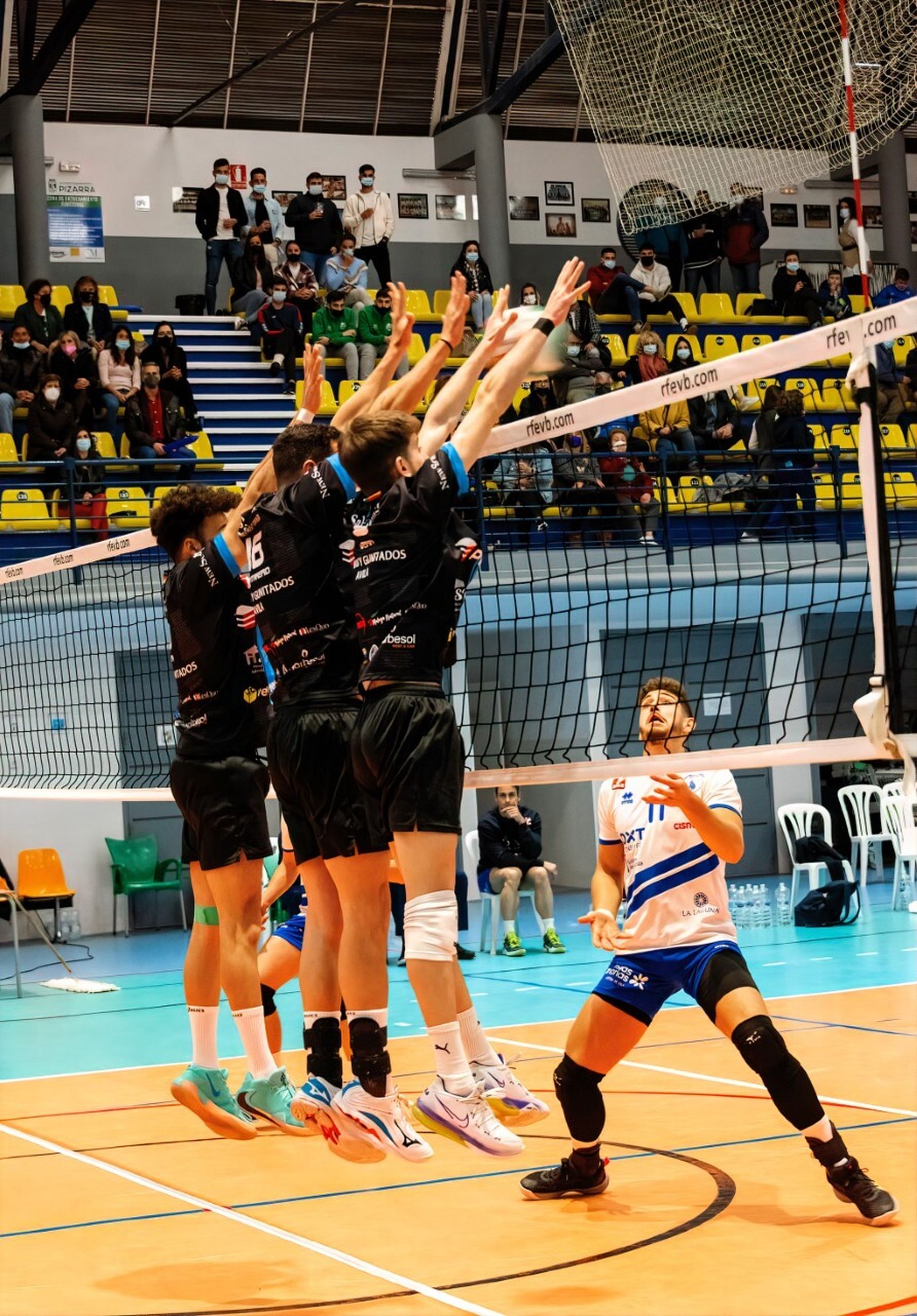 Imagen del CV Pizarra-Cisneros en el Dani Pacheco de Pizarra.