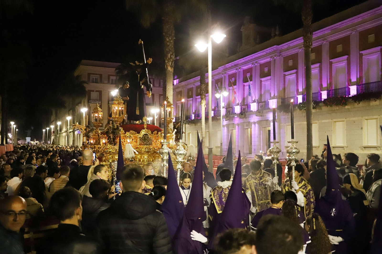 Imágenes del Nazareno en la madrugá de Huelva